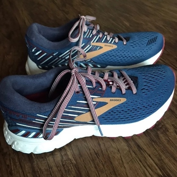 brooks adrenaline size 7.5